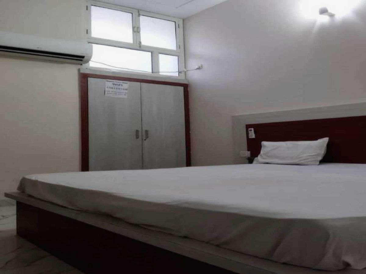 Hotel O G Hotel Happy Home Alīgarh Екстериор снимка