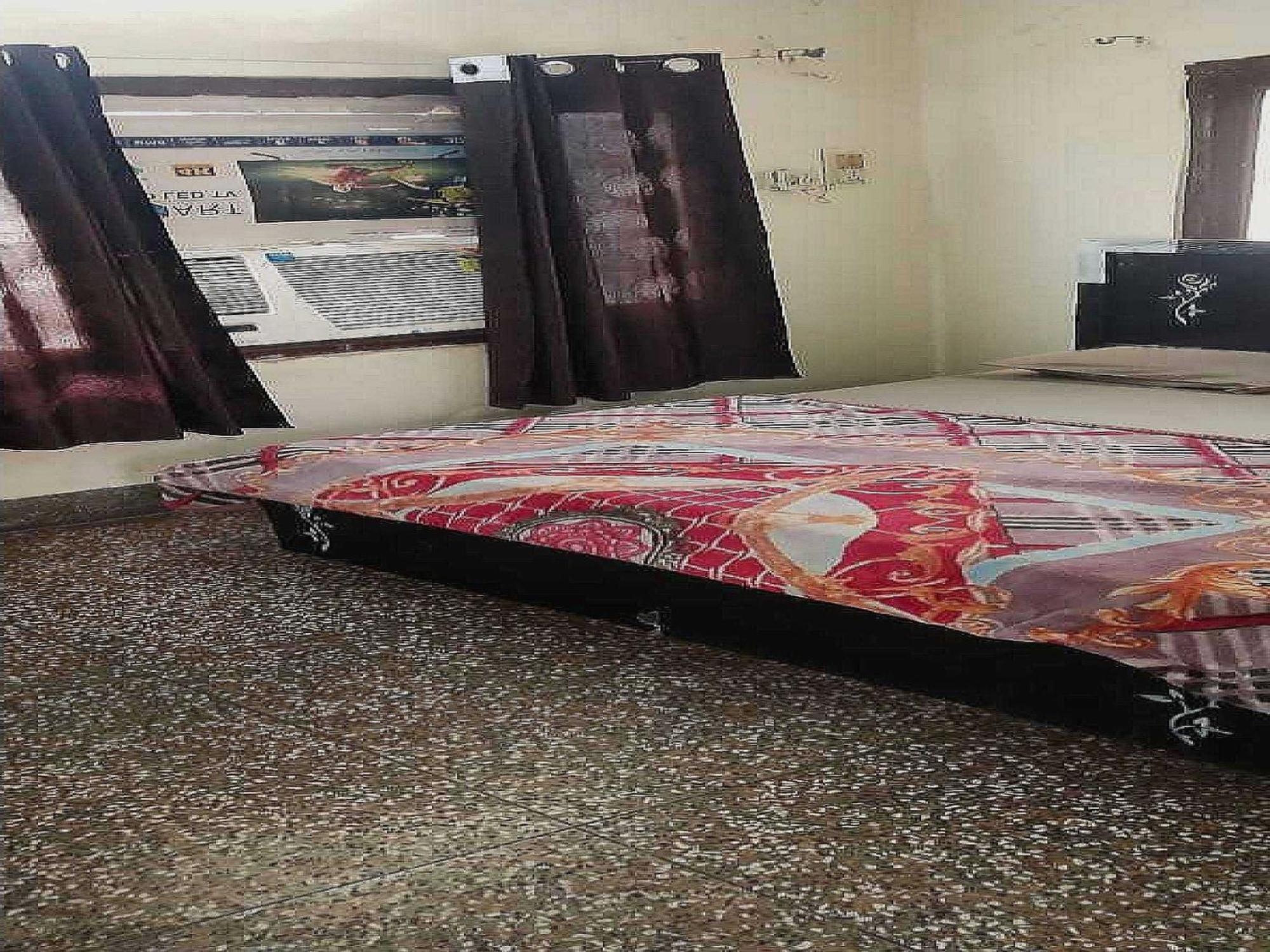 Hotel O G Hotel Happy Home Alīgarh Екстериор снимка