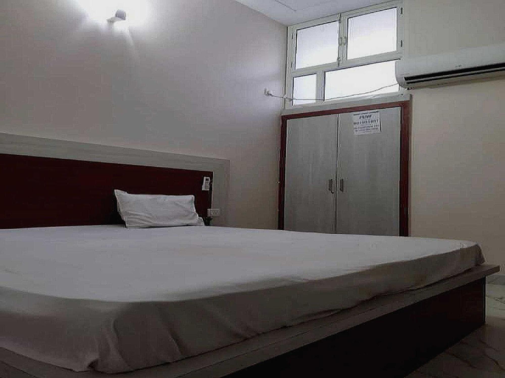 Hotel O G Hotel Happy Home Alīgarh Екстериор снимка